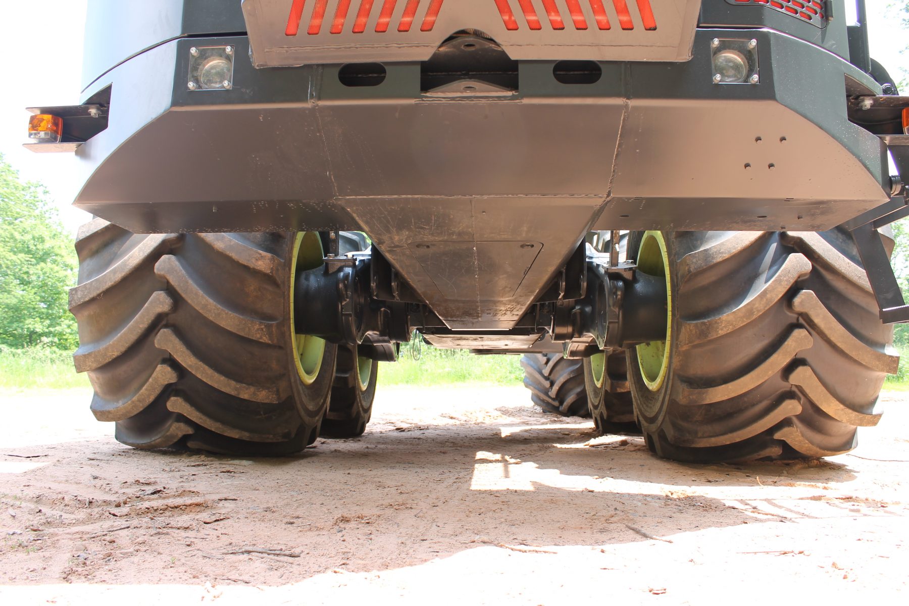 WF trac 2860 8×8 Premiere Werner Forst und Industrietechnik Scharf GmbH